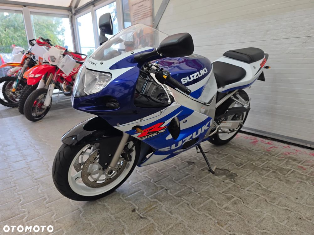 Suzuki GSX-R - 15