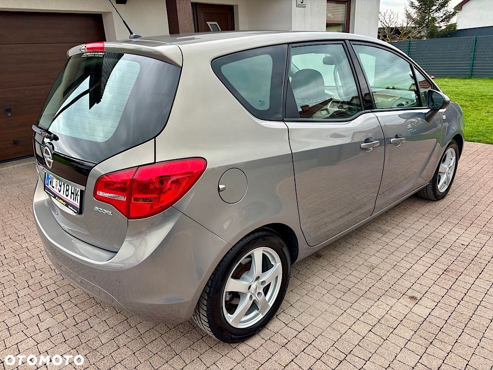Opel Meriva 1.4 T Cosmo - 14