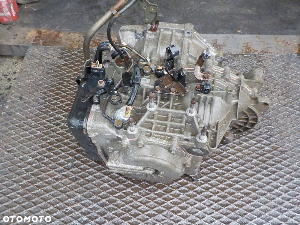 MITSUBISHI GRANDIS I SKRZYNIA BIEGÓW F4A4B2N4Z - 5