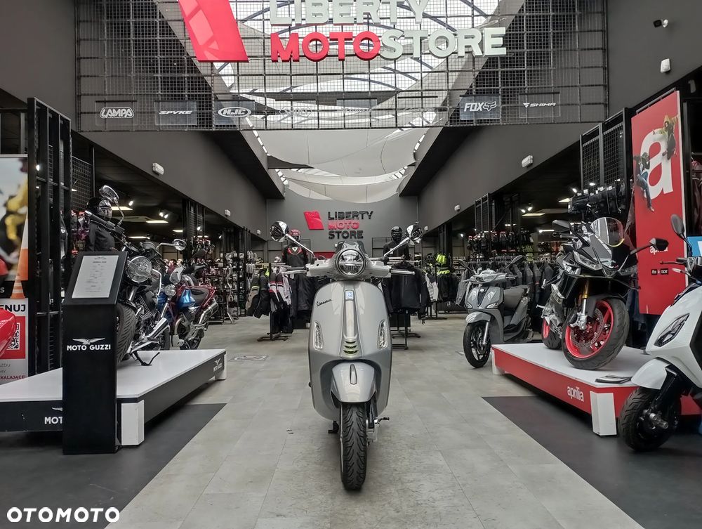 Vespa Primavera - 8