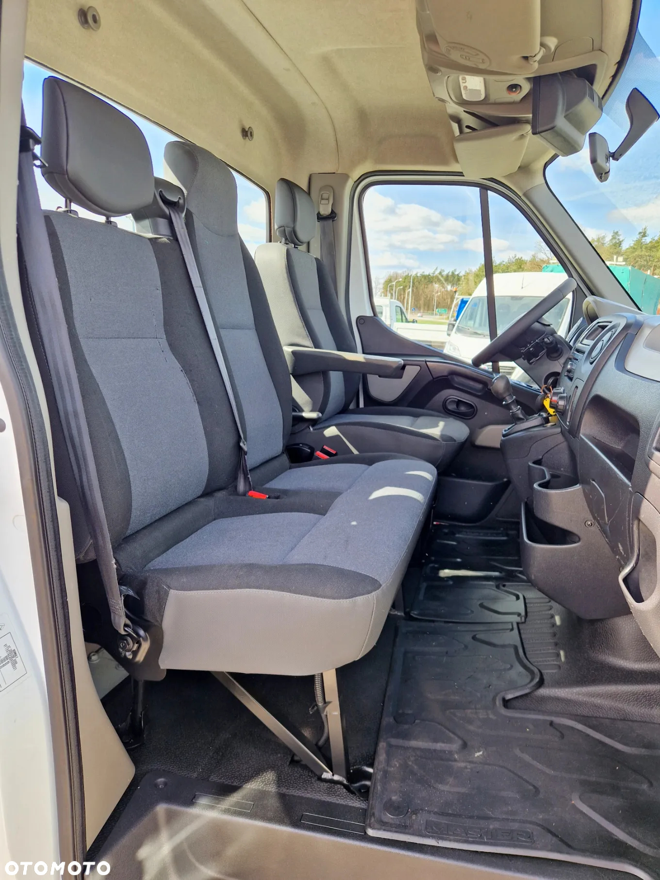 Renault MASTER 2,3 DCI 165 KONNA SKRZYNIA 4,1M HDS HMF 830 KG KLIMA BLIŻNIAKI DO 3,5T 157T/KM PRZEBIEGU GWARANCJA - 19