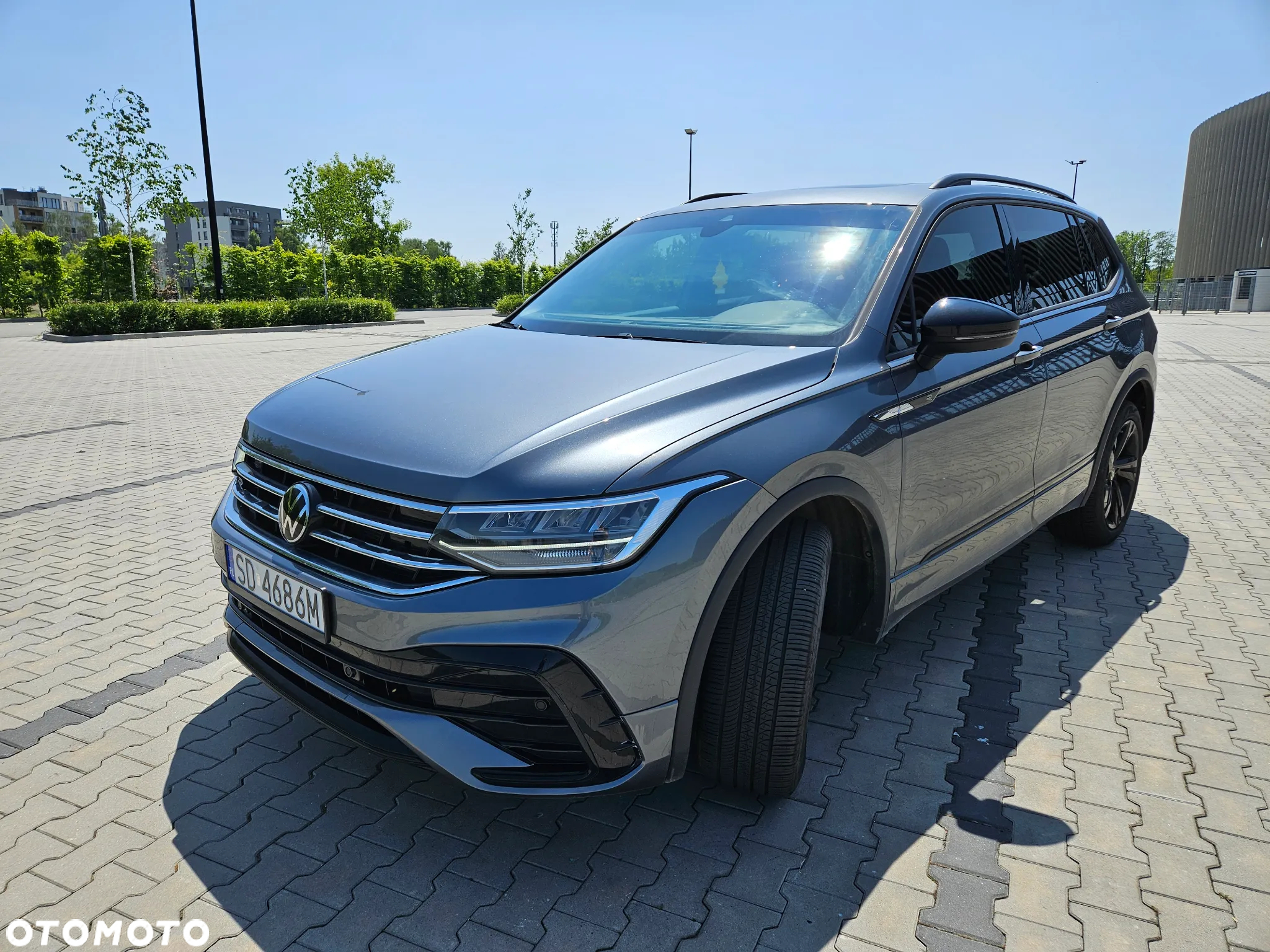 Volkswagen Tiguan - 2
