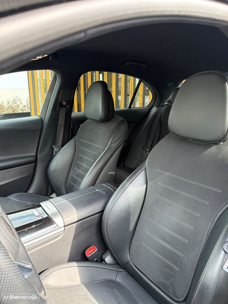 Mercedes-Benz C 300 d AMG Line - 24