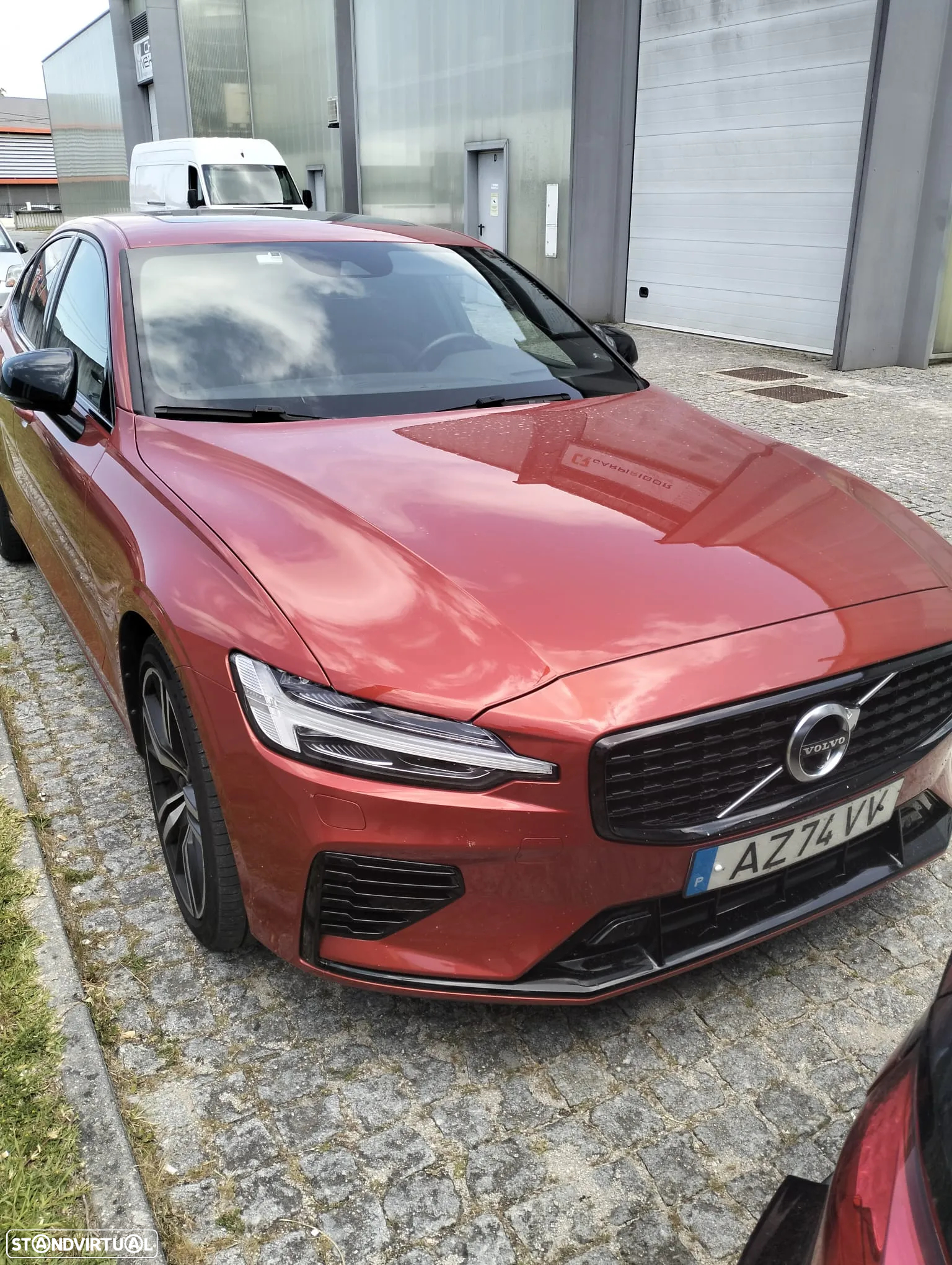 Volvo S60 2.0 T8 PHEV R-Design AWD - 8
