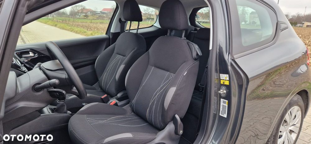 Peugeot 208 68 VTI Active - 14