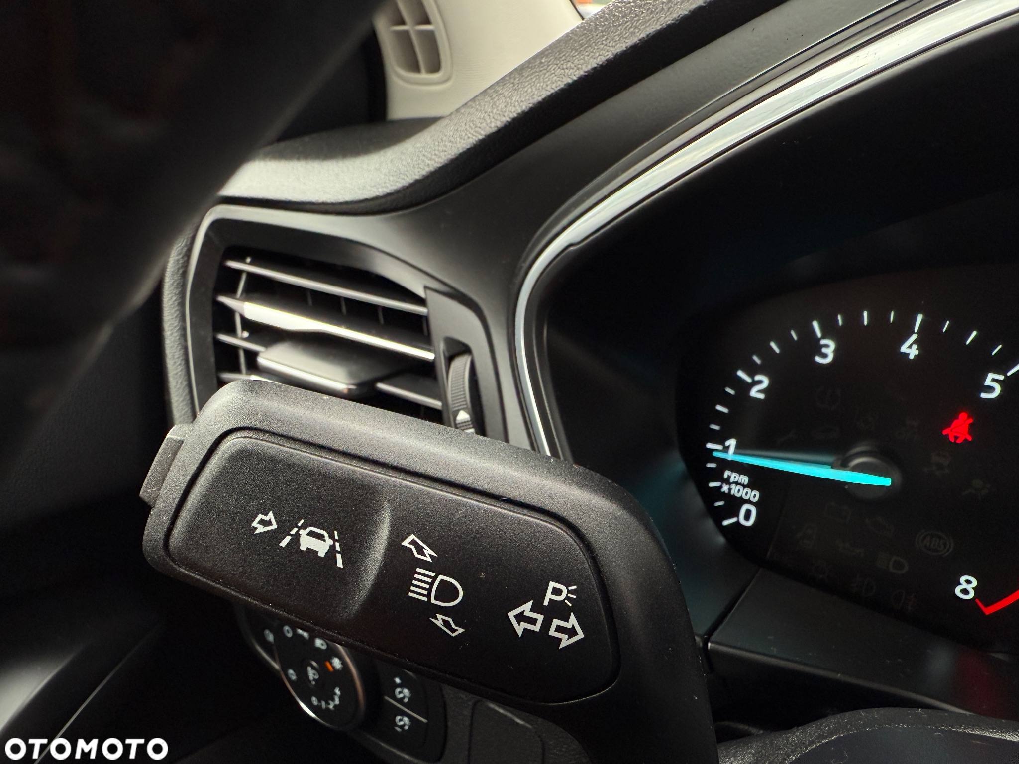 Ford Focus 1.0 EcoBoost mHEV Titanium Style - 14