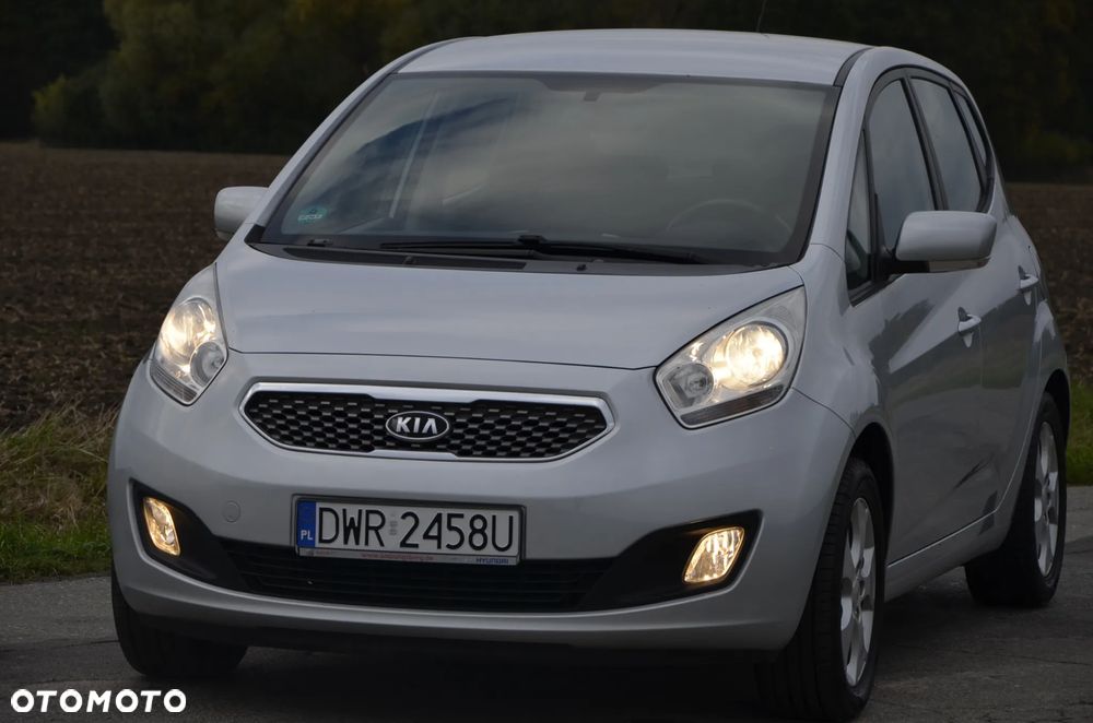 Kia Venga - 8
