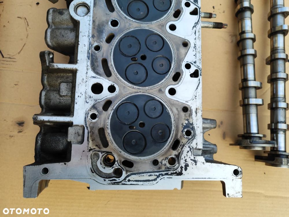 Głowica z wałkami kompletna z silnika 2.2 HDI Euro 5 do Peuget Boxer / Citroen Jumper II 11-16r / Ford Transit Mk7 - 5