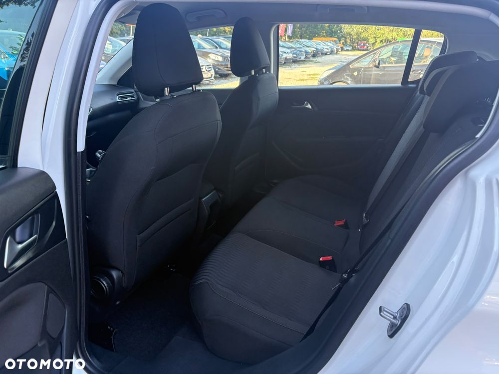 Peugeot 308 1.2 PureTech Active S&S - 15