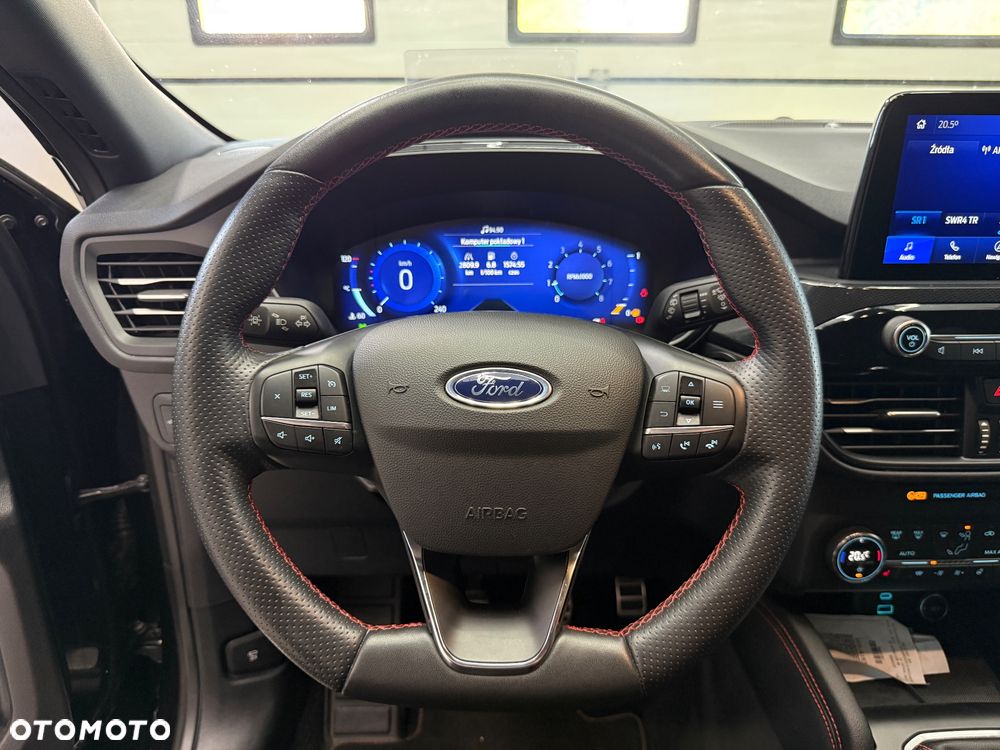 Ford Kuga 1.5 EcoBoost ST-LINE X - 20