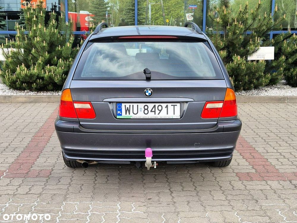 BMW Seria 3 318i - 13