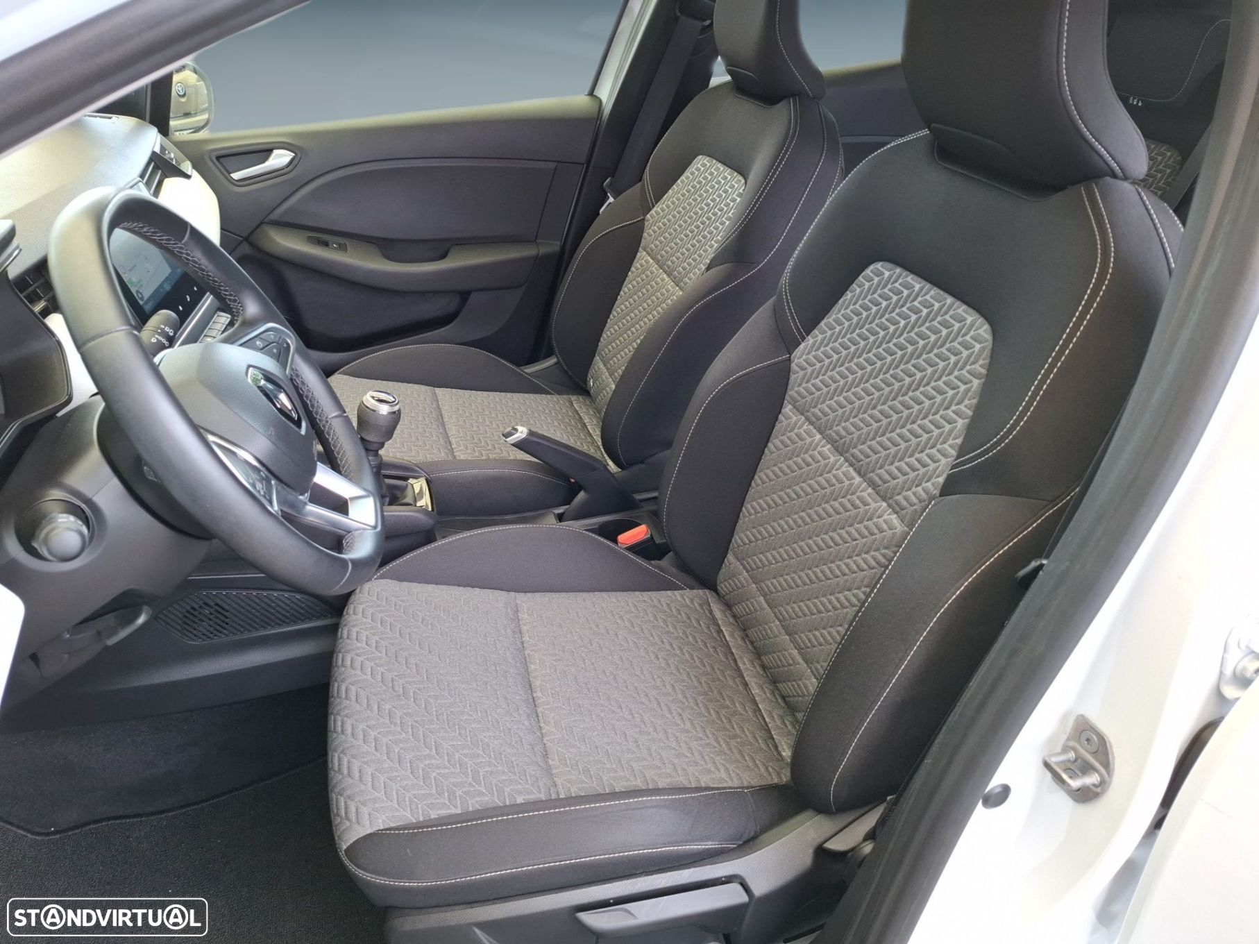 Renault Clio 1.0 TCe Evolution Bi-Fuel - 11