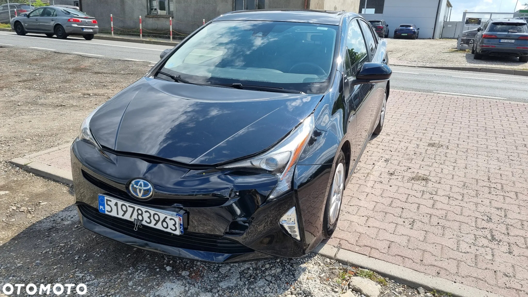 Toyota Prius 1.8 Hybrid Executive - 11