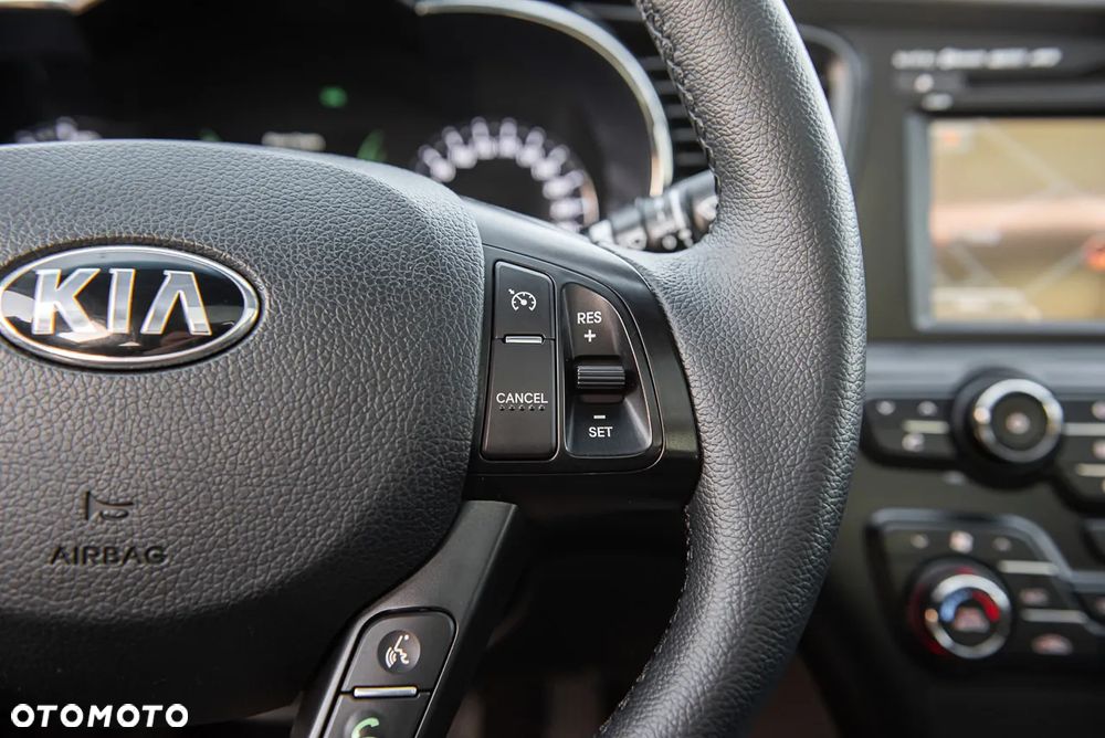Kia Optima - 22