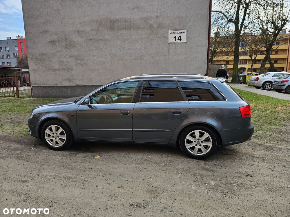 Audi A4 Avant 2.0 T FSI quattro - 7