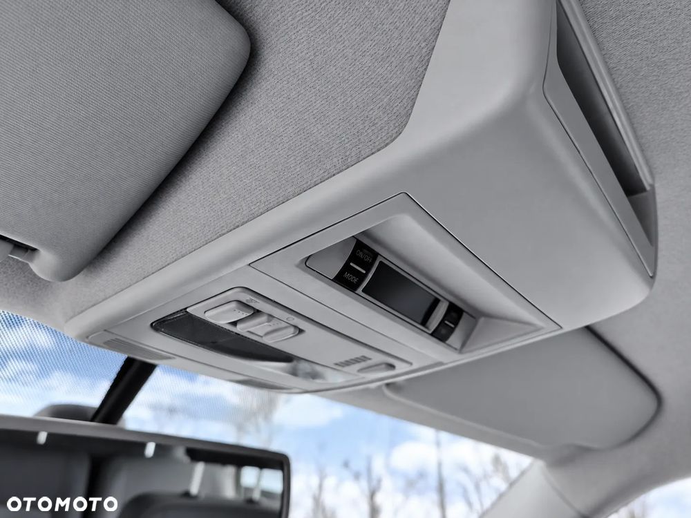 Volkswagen Transporter - 27