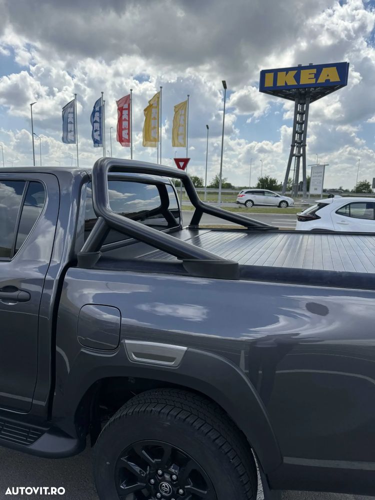 Toyota Hilux 2.8D 204CP 4x4 Double Cab AT Invincible - 9