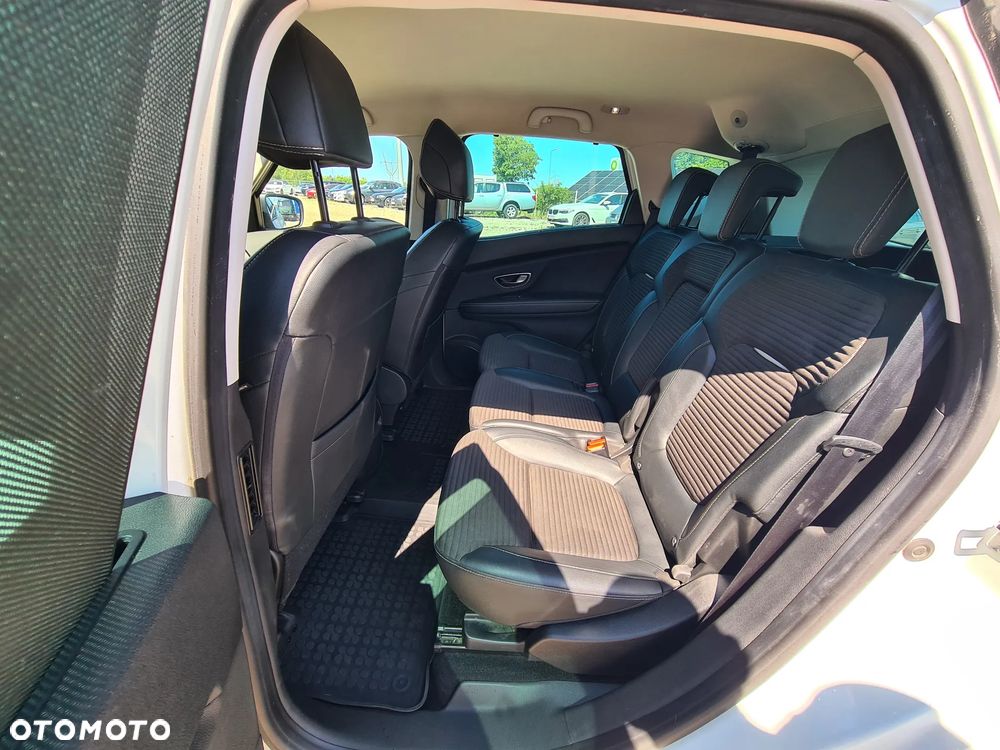 Renault Scenic BLUE dCi 120 EDC LIMITED - 27