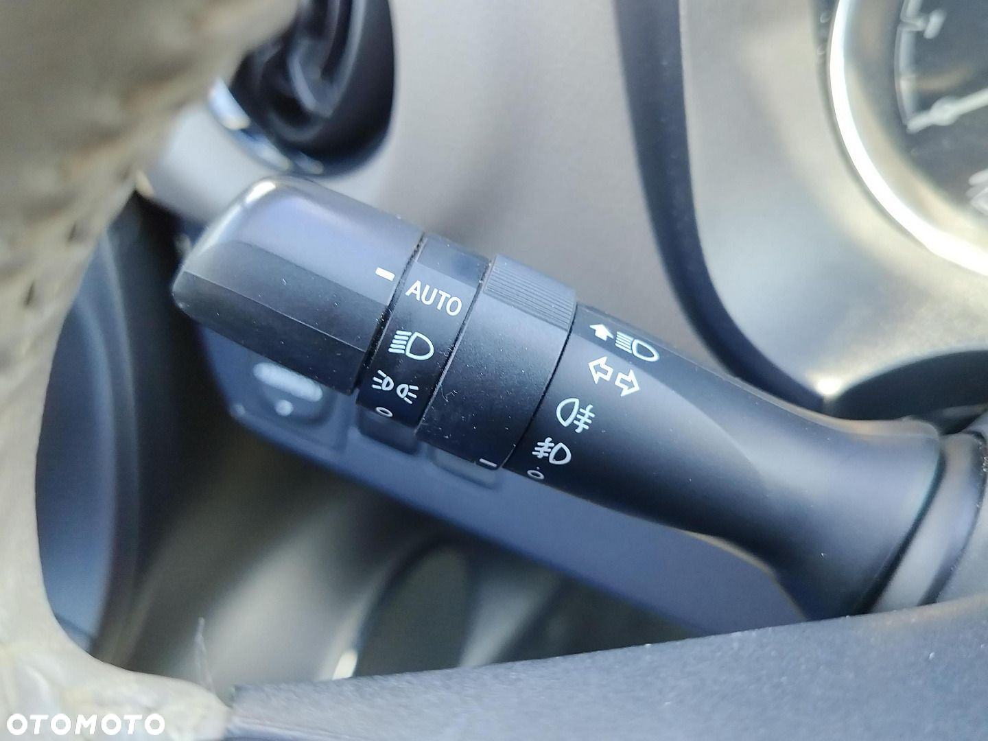 Toyota Yaris - 15