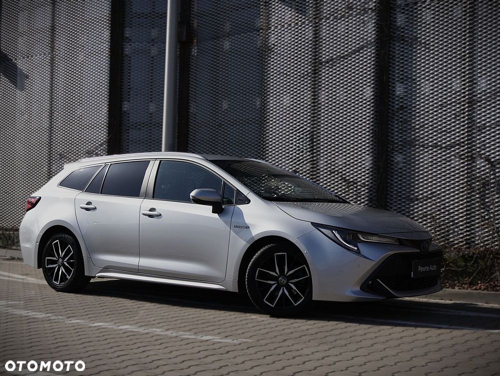 Toyota Corolla 2.0 Hybrid Comfort - 23