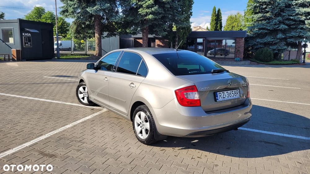 Skoda RAPID 1.2 TSI Joy - 4