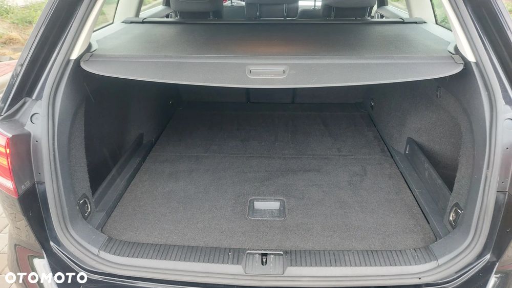 Volkswagen Passat 1.4 TSI BMT ACT Trendline - 39