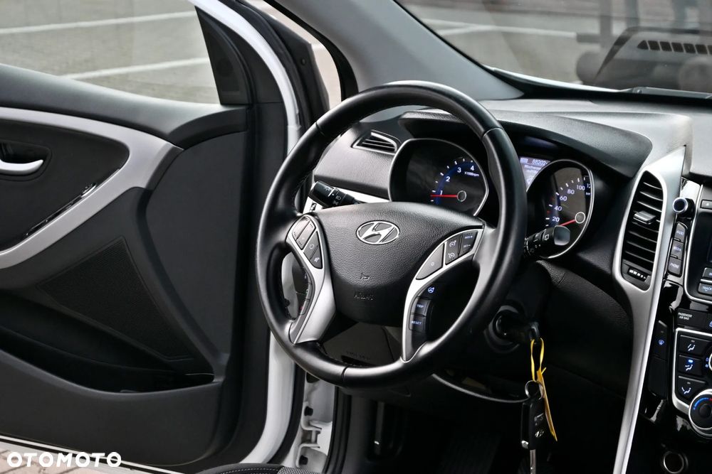 Hyundai i30 1.4 BlueDrive Comfort - 22