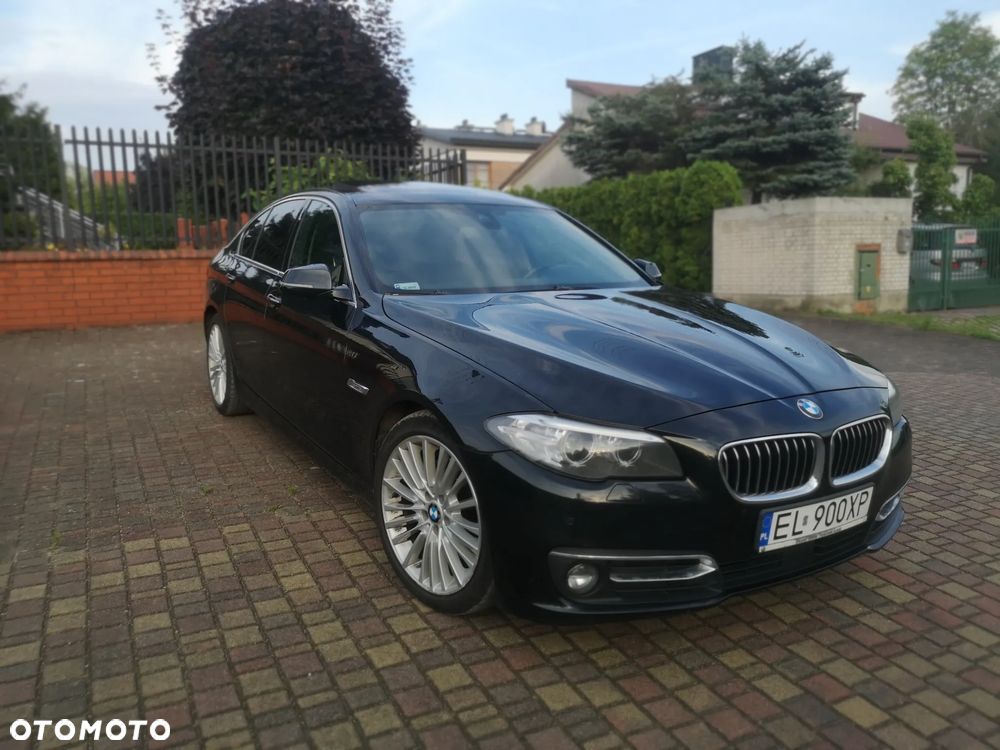 BMW Seria 5 525d Luxury Line - 1