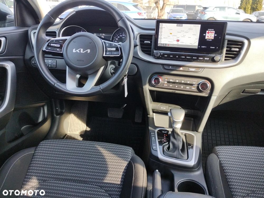 Kia Ceed 1.5 T-GDI M DCT - 29