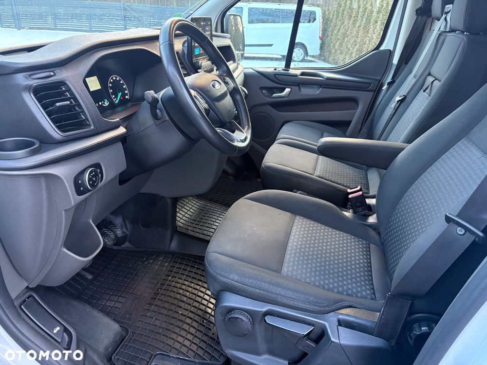 Ford Transit Custom - 13
