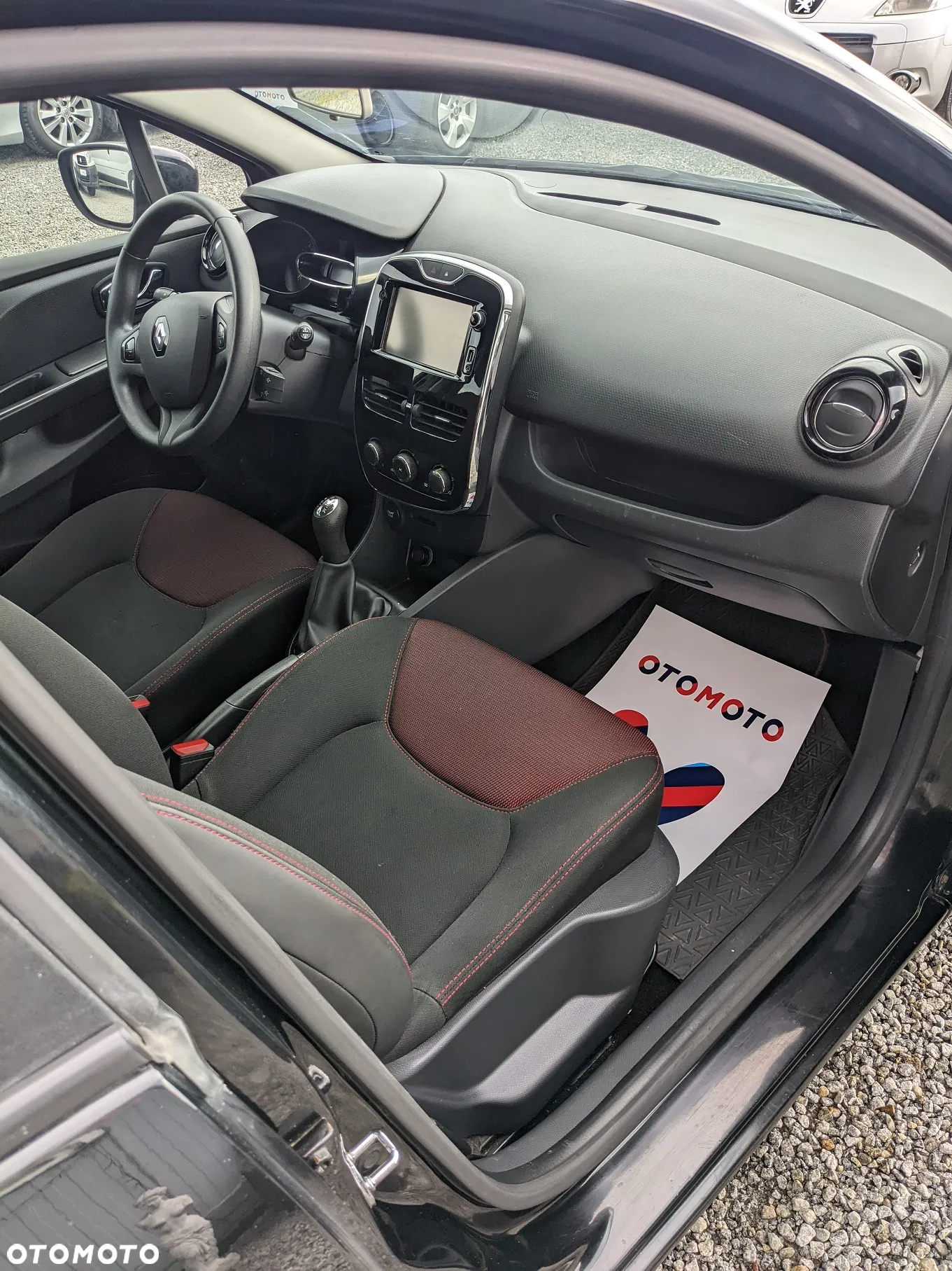 Renault Clio - 13