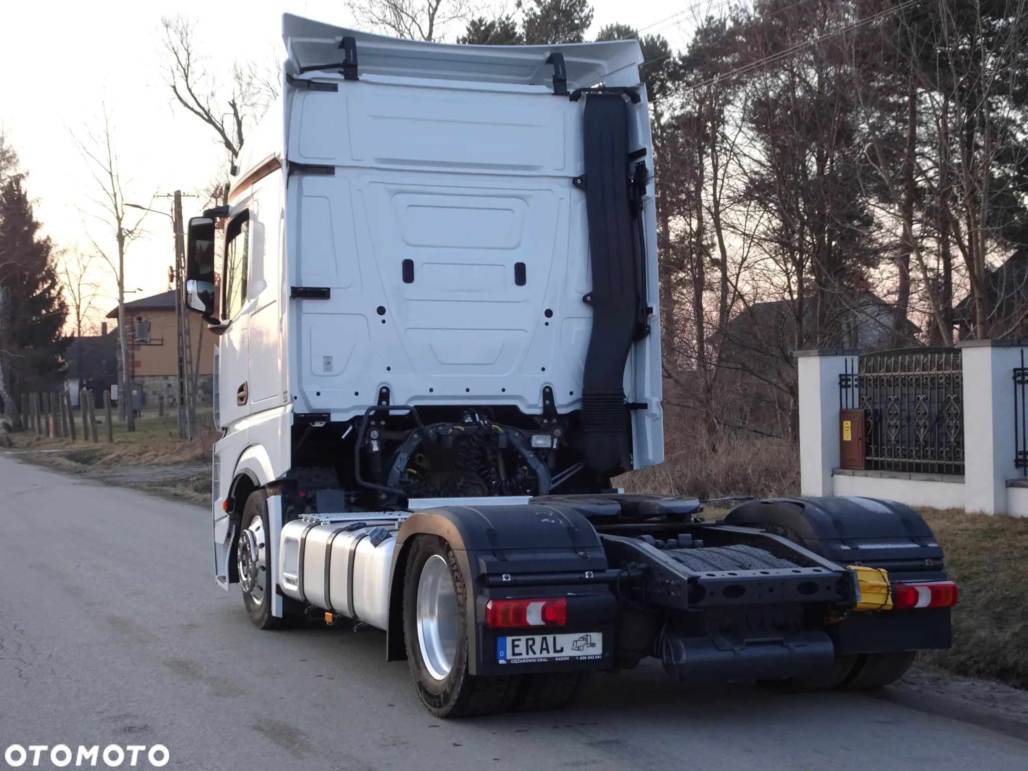 Mercedes-Benz Actros 1845 z Niemiec idealny serwisowany Lowdeck - 5