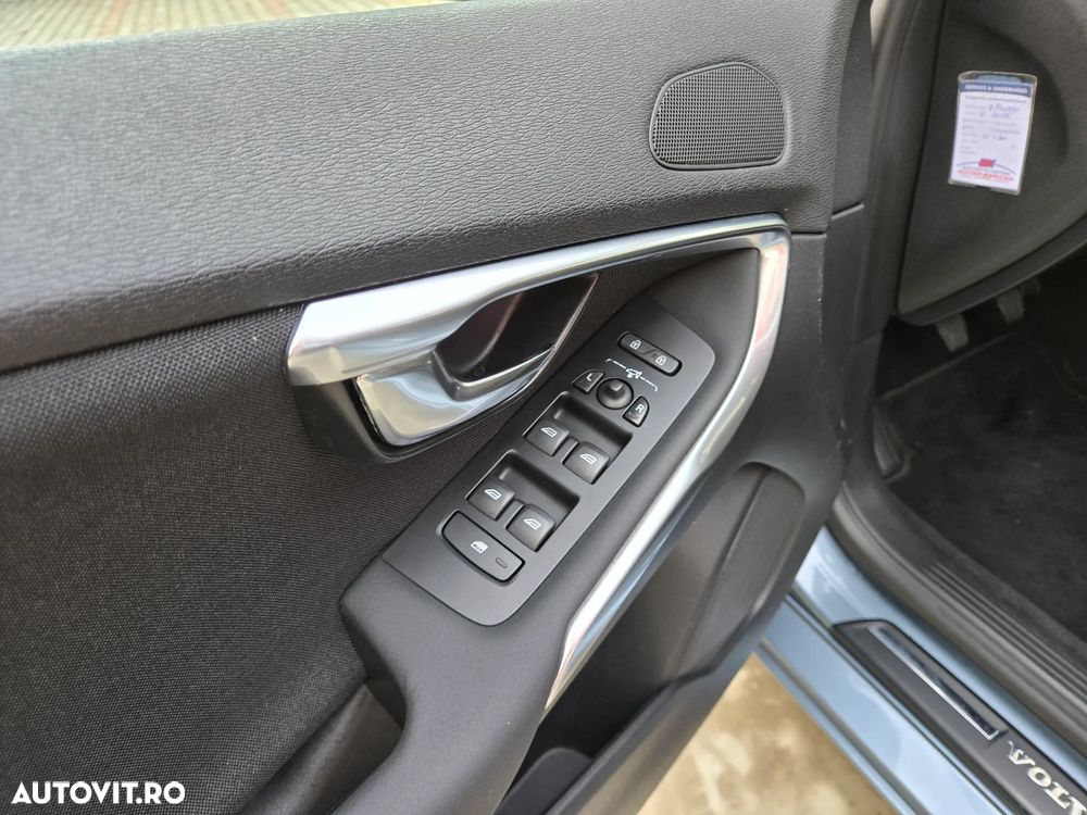 Volvo V40 D2 - 10