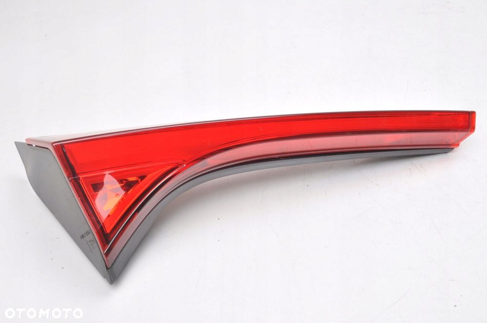 MITSUBISHI ECLIPSE CROSS LAMPA LEWA TYLNA W KLAPE W3157 - 1