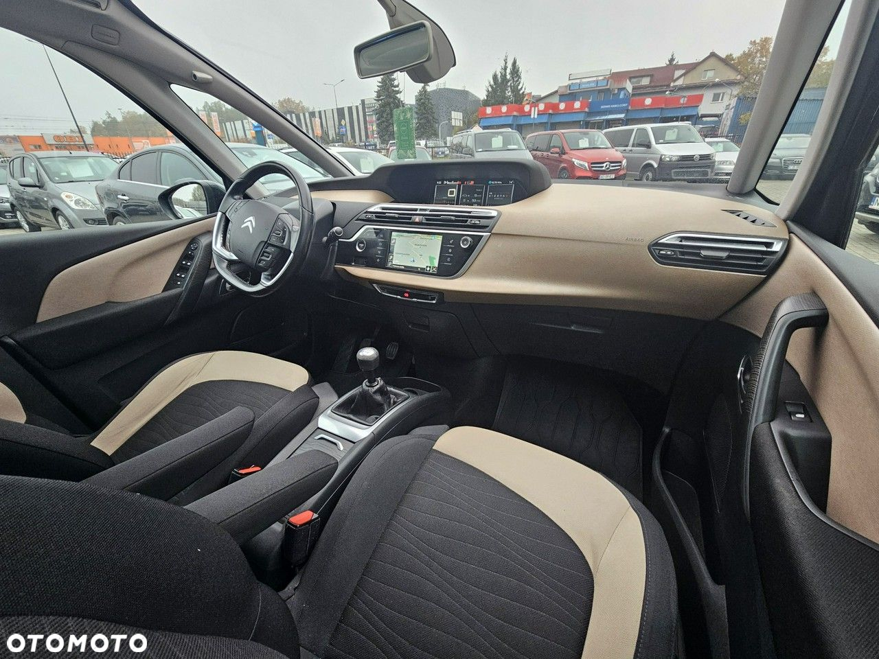 Citroën C4 Grand Picasso - 25