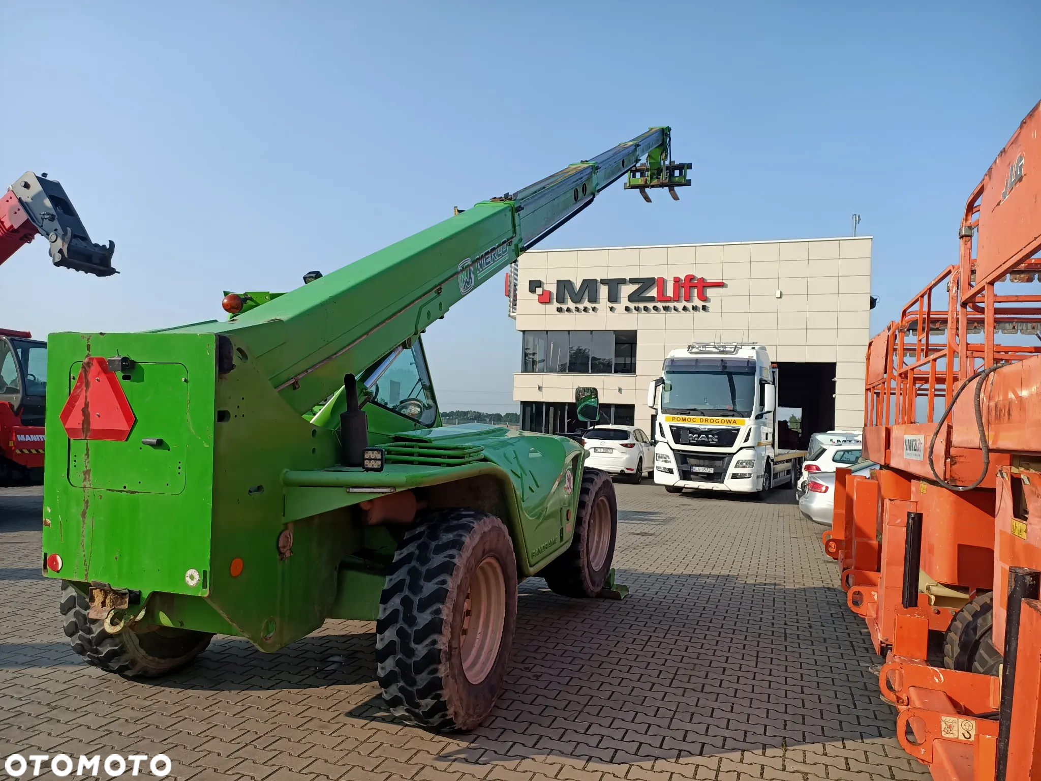 Merlo P40.16 - 12