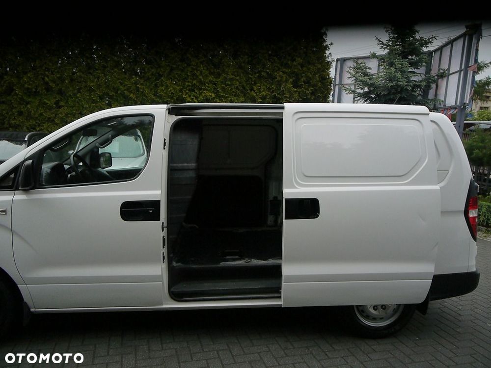 Hyundai H-1 - 12