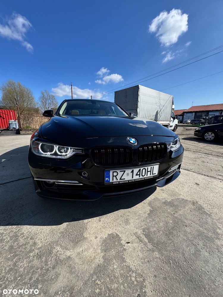 BMW Seria 3 328i xDrive - 1
