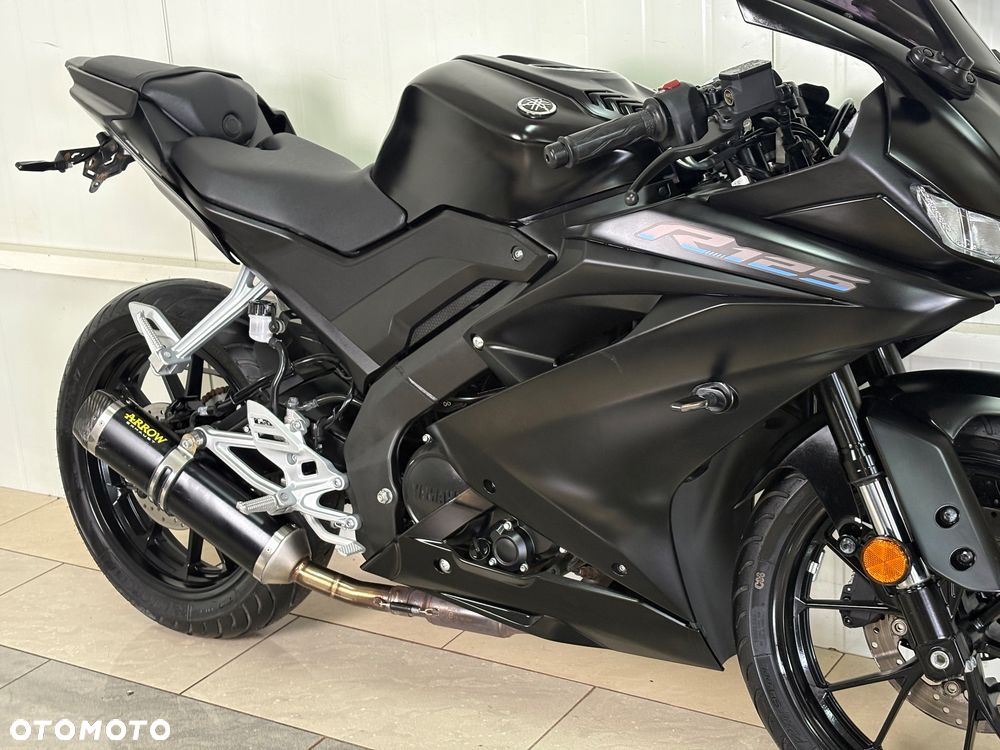 Yamaha YZF - 13
