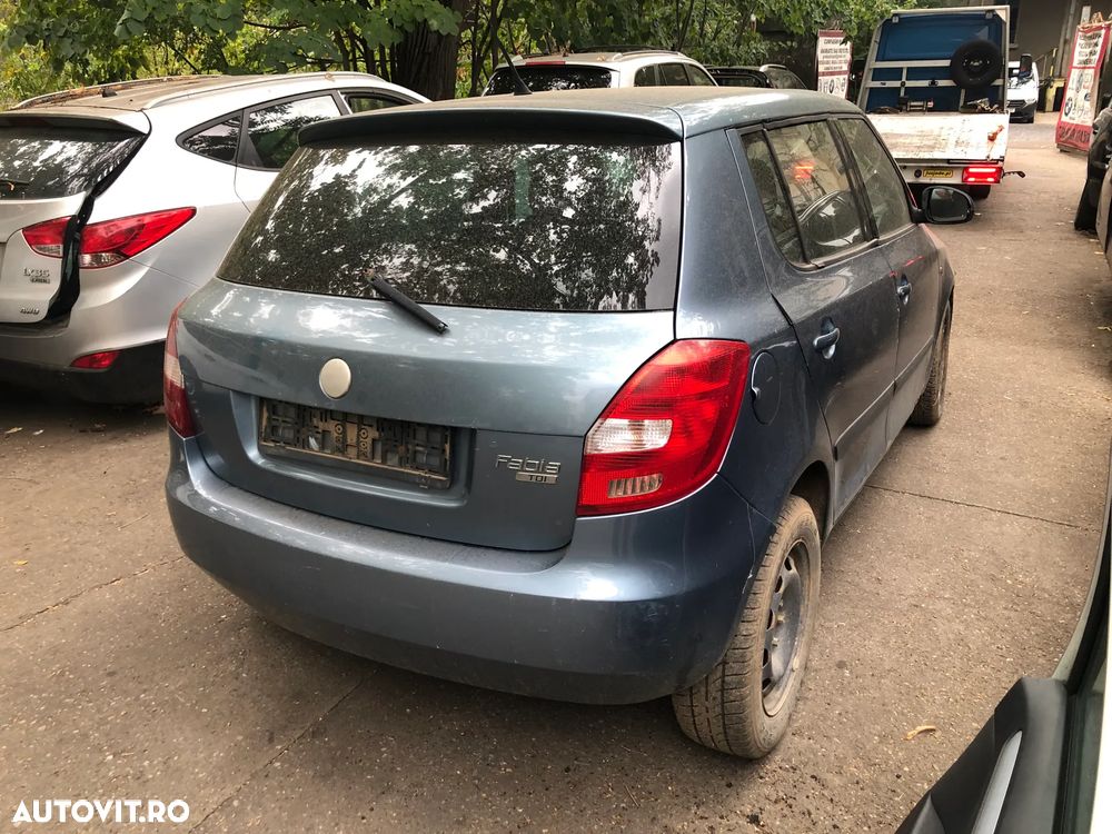 Haion cu luneta Skoda Fabia 2 bleo gri 2008 - 3