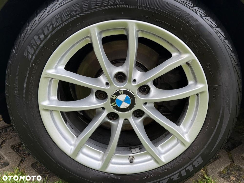 BMW Seria 1 116d EfficientDynamics - 8