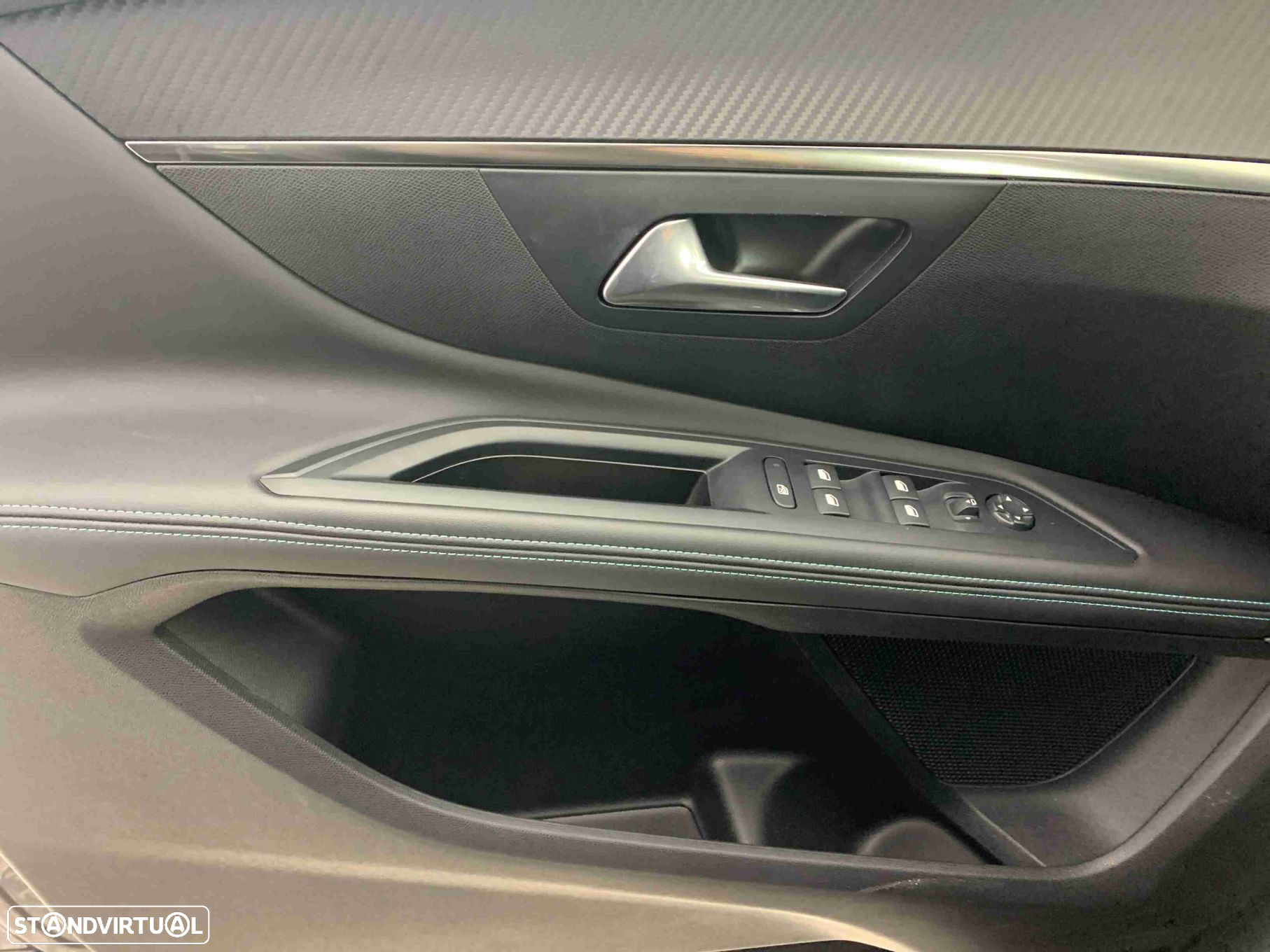 Peugeot 5008 1.2 PureTech Allure Pack EAT8 - 10