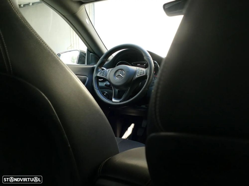 Mercedes-Benz CLA 180 d Shooting Brake Urban - 30
