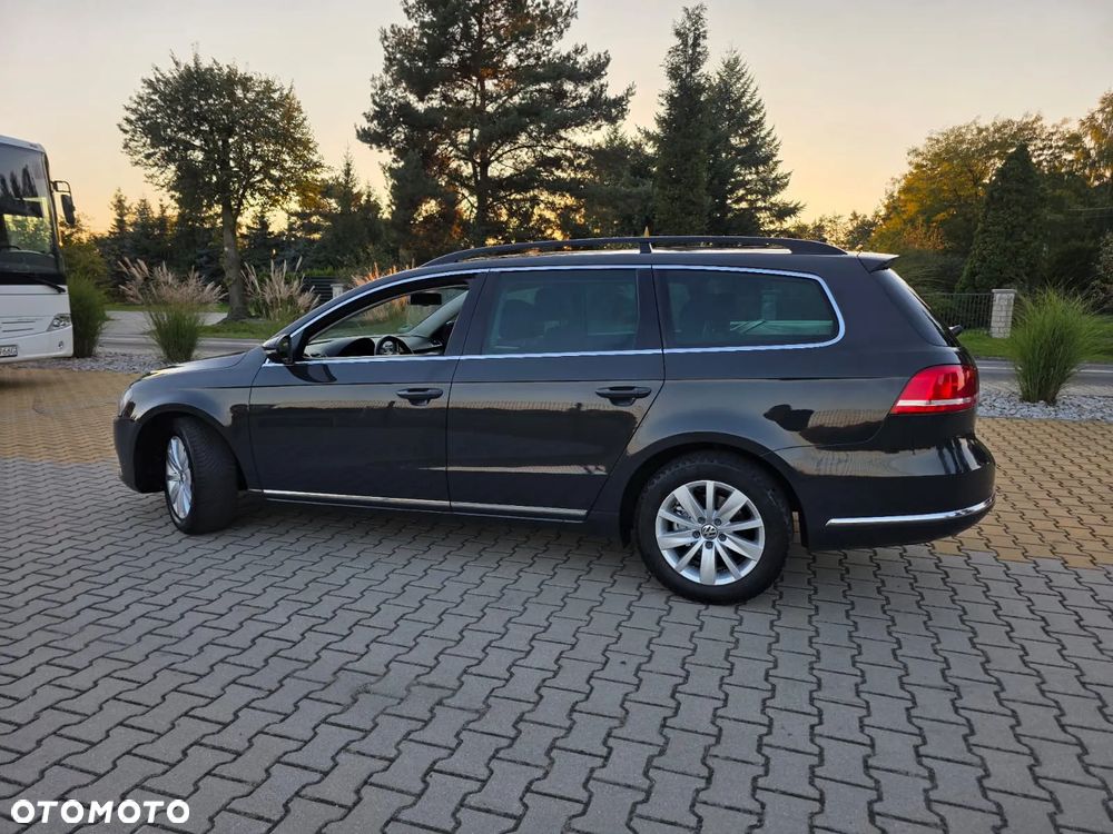 Volkswagen Passat 1.6 TDI Comfortline - 9