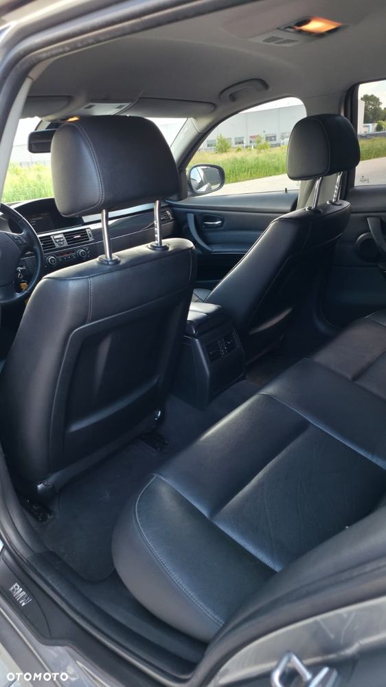 BMW Seria 3 - 22
