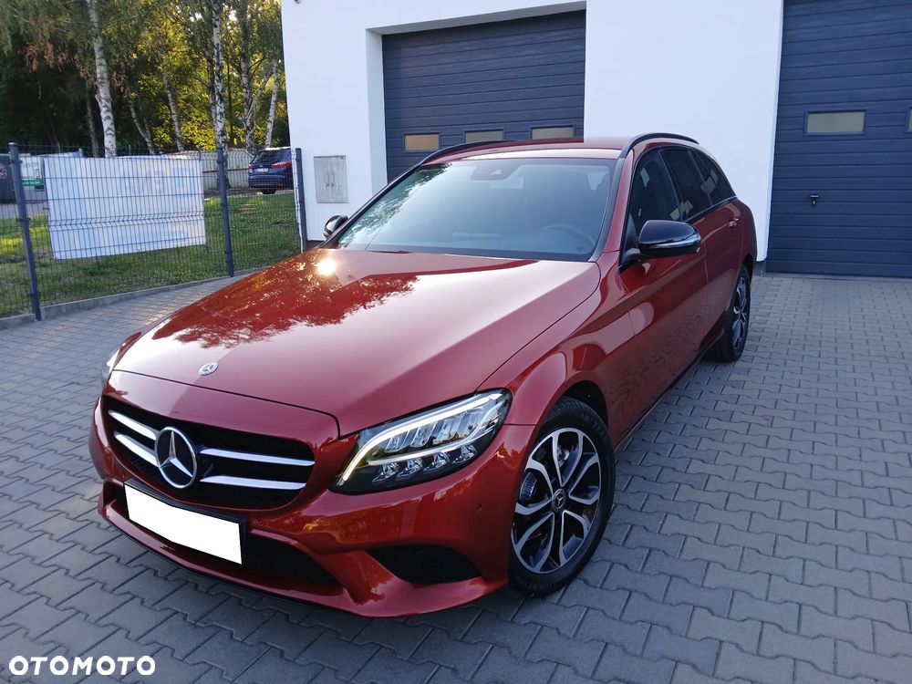 Mercedes-Benz Klasa C 220 d 4MATIC 9G-TRONIC - 9