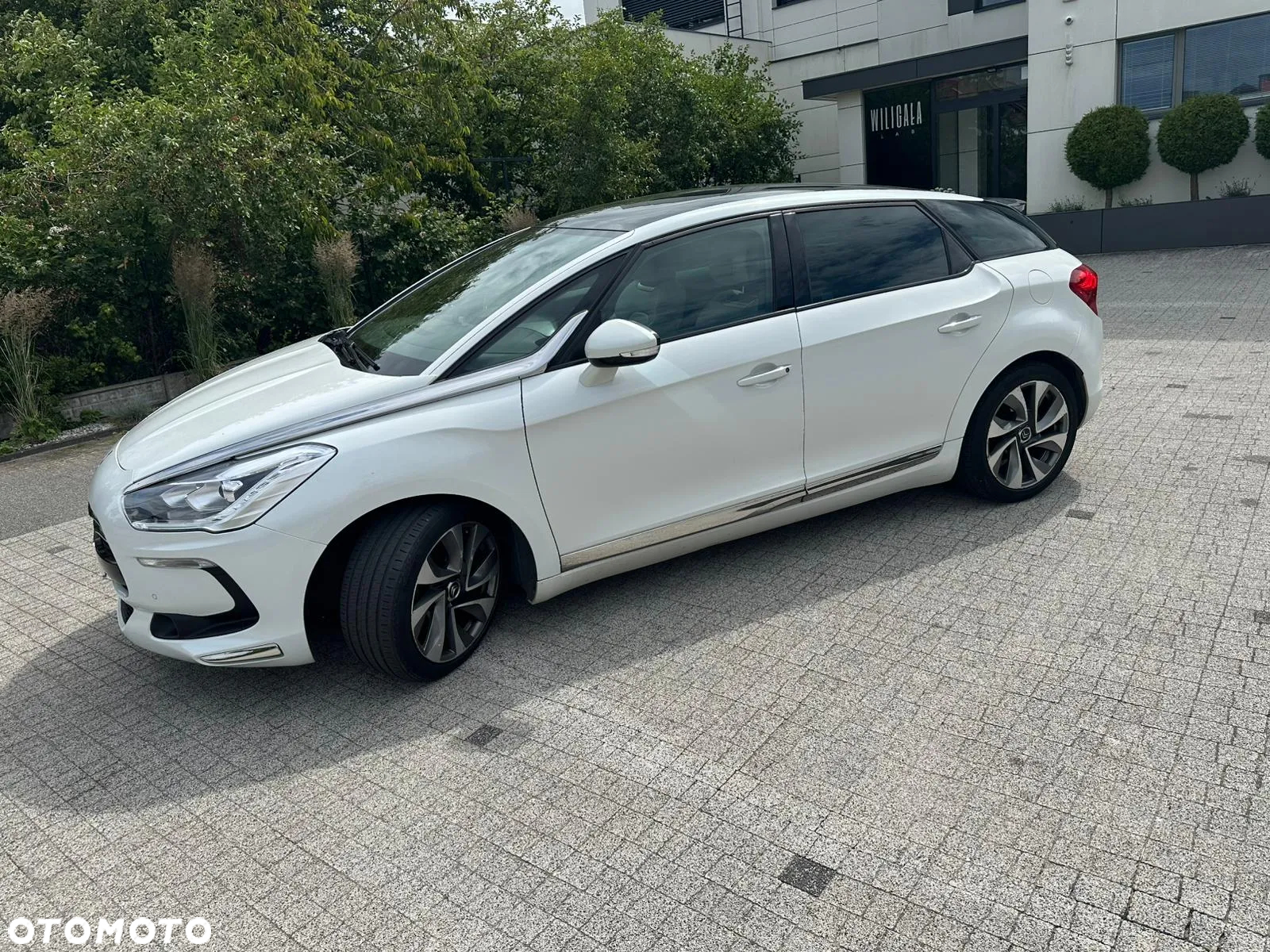 Citroën DS5 1.6 THP SoChic - 11