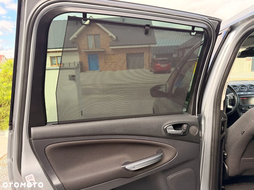 Ford Galaxy - 28