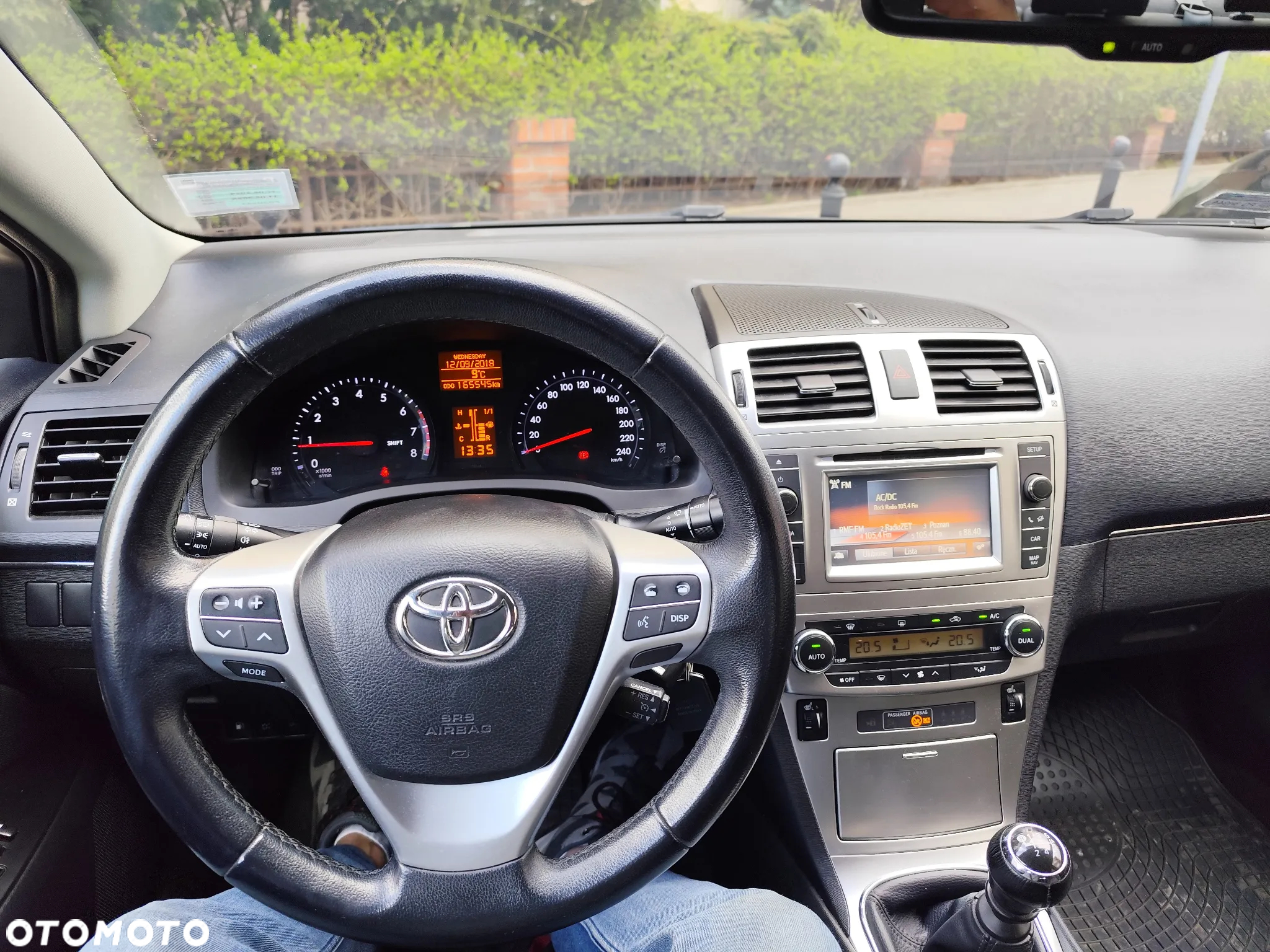 Toyota Avensis 2.0 Premium - 10