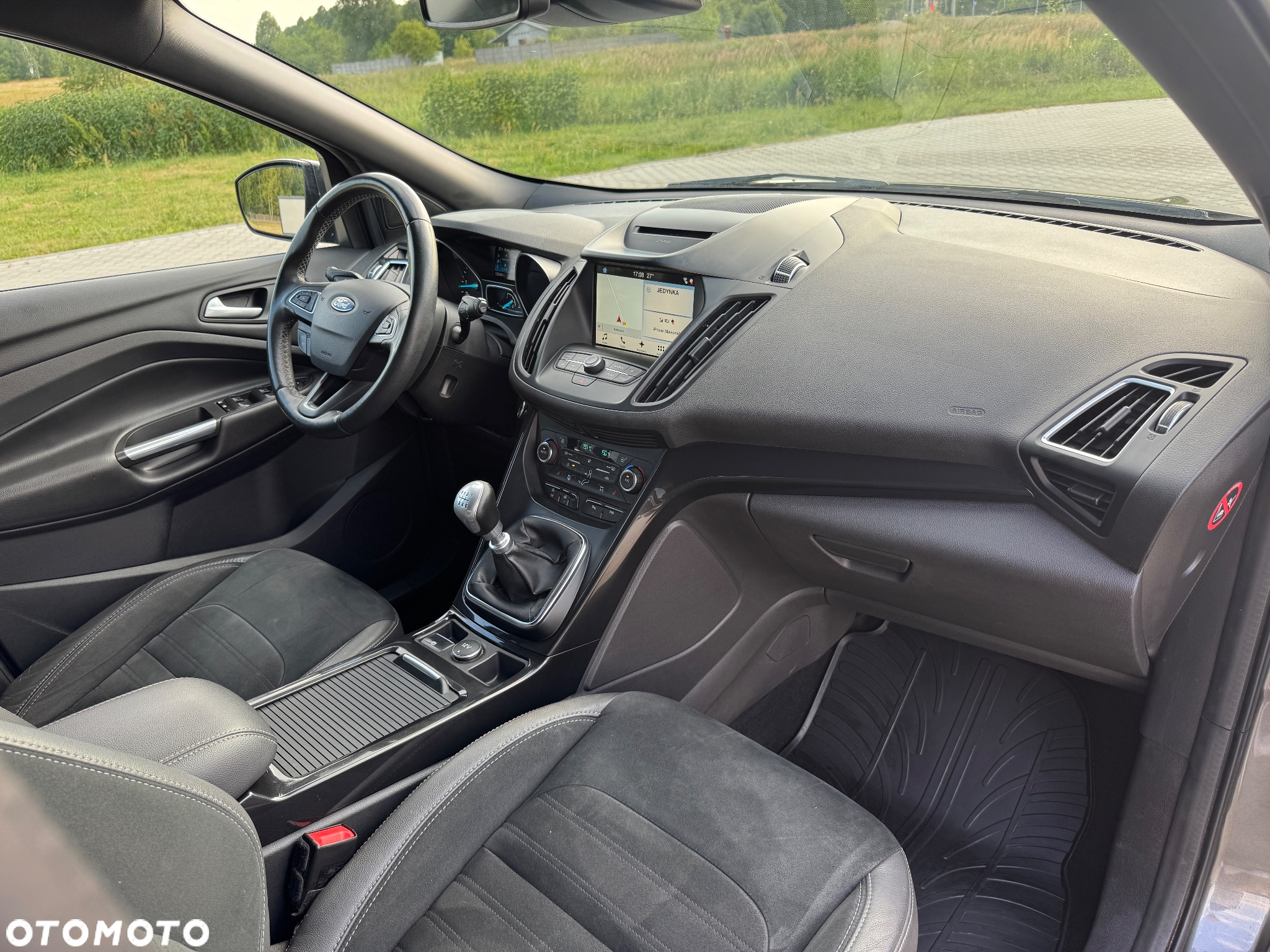 Ford Kuga 2.0 TDCi 4x4 ST-Line - 23